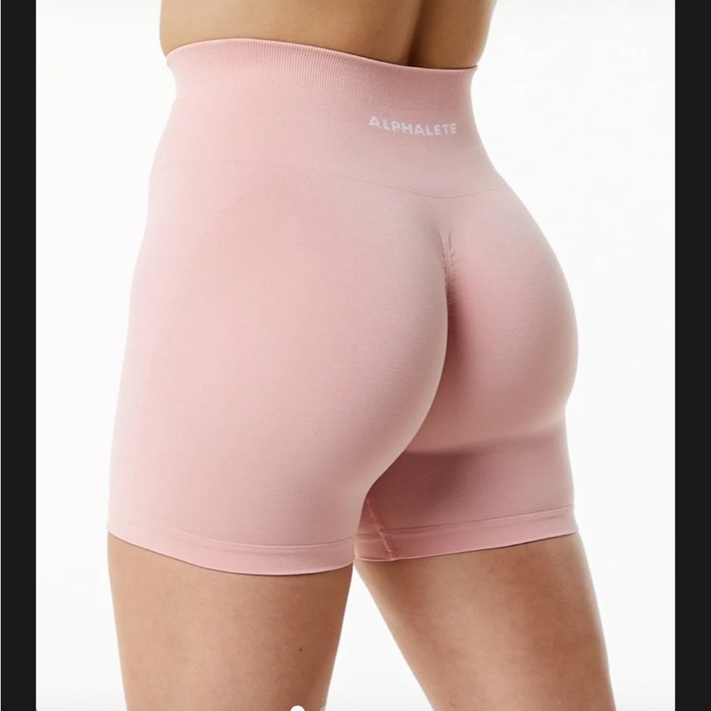 Alphalete amplify short